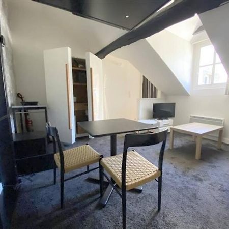Superbe Studio Avec Terrasse - Cathedrale น็องต์ ภายนอก รูปภาพ